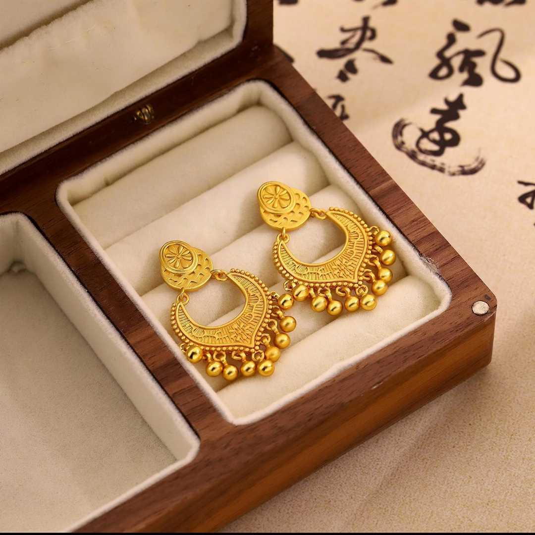 Earring 